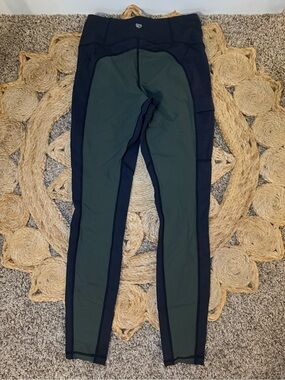 Kuhl Women's Two-Tone Green and Black Leggings